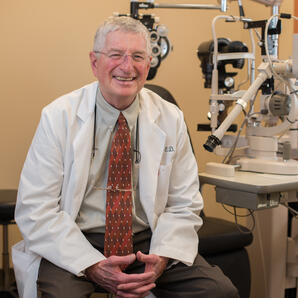 Optometry Founding Faculty Member Establishes Scholarship to Benefit Future Students