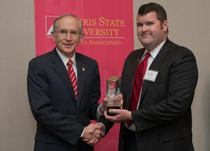 Pharmacy Alumnus Phillips Honored by Ferris with Pacesetter Award