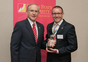 Ferris Alumnus Searles Honored with Pacesetter Award