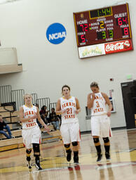 Womens basketbal v. Lewis University.