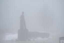 Winter fog campus scenes.