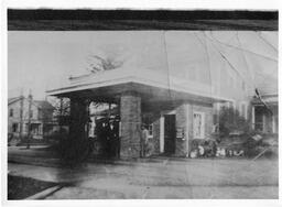 Big Rapids. Unidentified building with overhang. Undated photo.