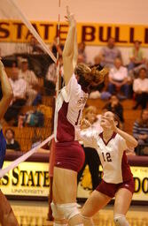 Voleyball v. Hillsdale photos.