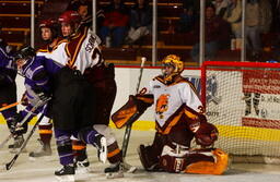 Hockey v. Niiagra.