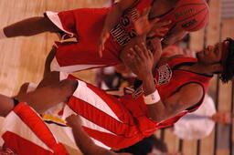 Mens basketball v. USI.