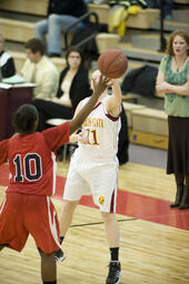Womens basketball v. Sagiinaw Valley State University.