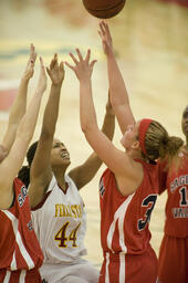 Womens basketball v. Sagiinaw Valley State University.